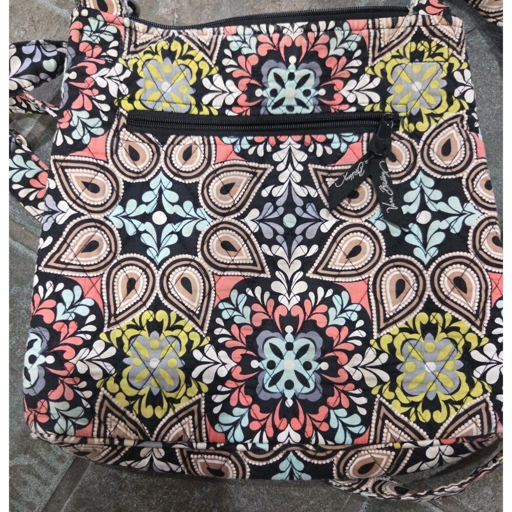 Vera Bradley Purse In Used Condition Sierra Pattern